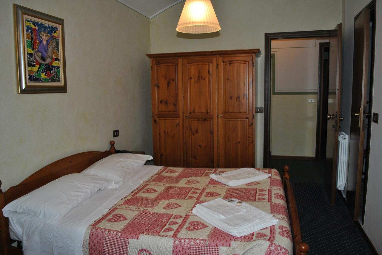 La Lanterna Di Guiglia Hotel Ngoại thất bức ảnh
