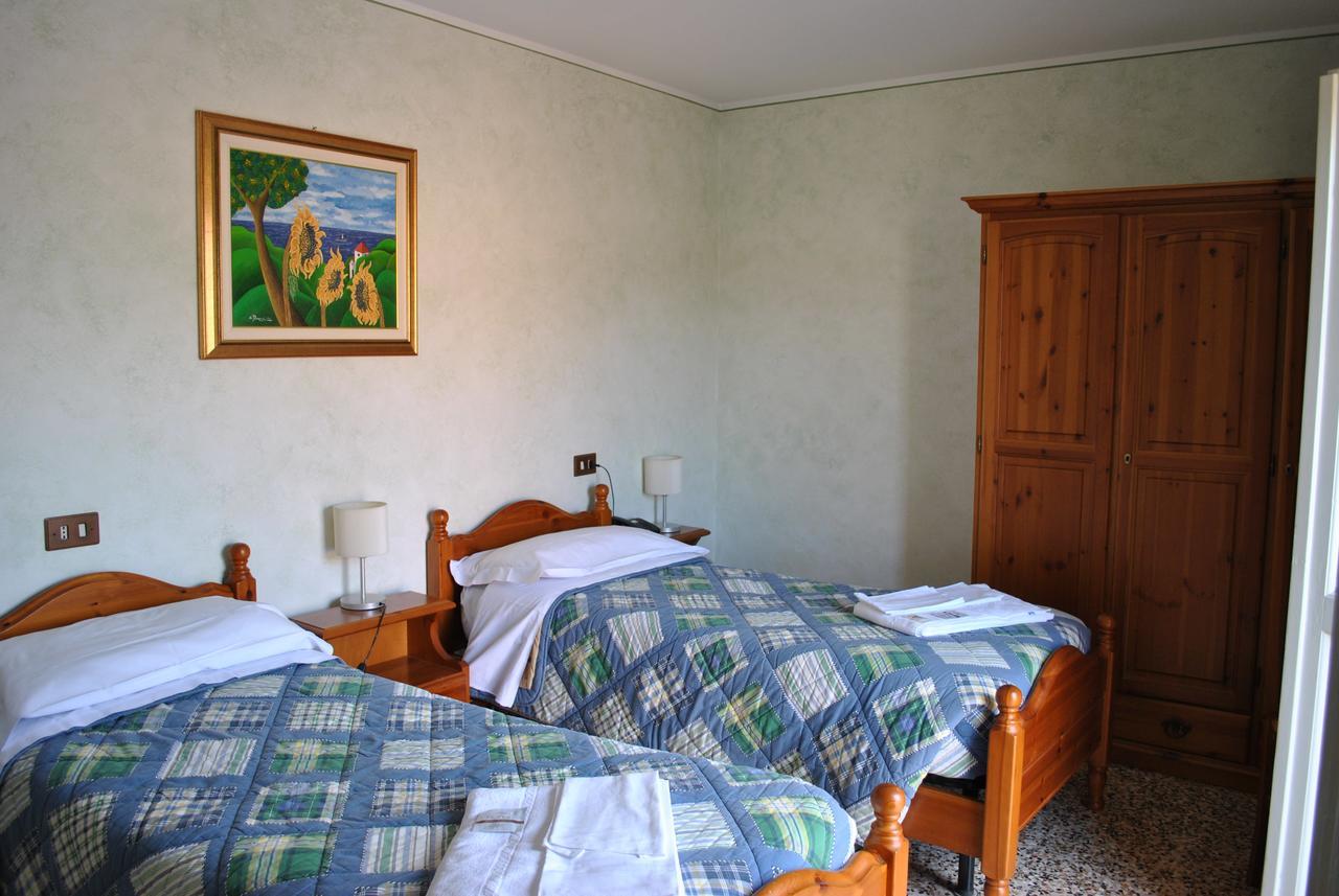 La Lanterna Di Guiglia Hotel Ngoại thất bức ảnh